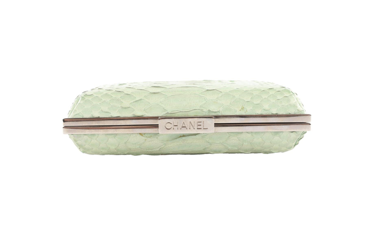 CHANEL GREEN 2012 CC PYTHON CLUTCH