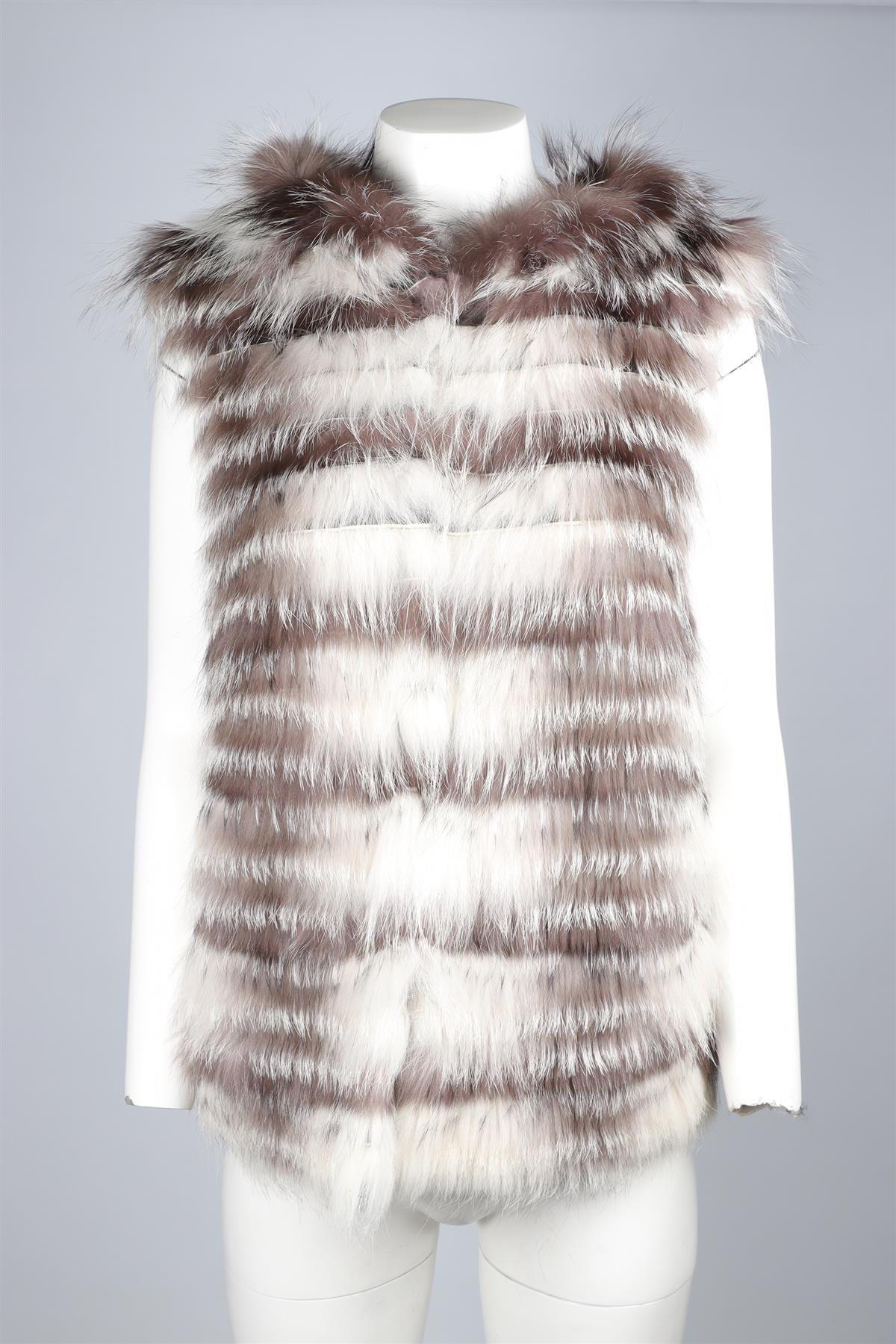 YVES SALOMON GREY FOX FUR GILET FR 34 UK 6