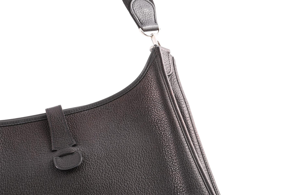 HERMÈS BLACK 2009 EVELYNE GM TOGO LEATHER SHOULDER BAG