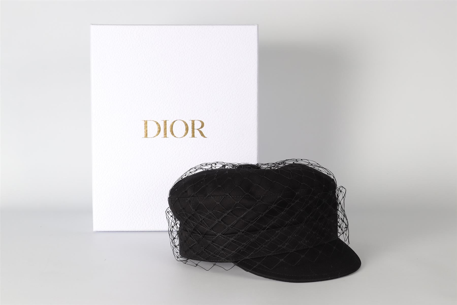 CHRISTIAN DIOR BACK ARTY COTTON HAT 58 CM