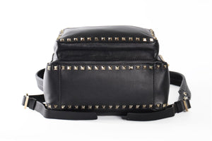VALENTINO GARAVANI BLACK ROCKSTUD MEDIUM LEATHER BACKPACK