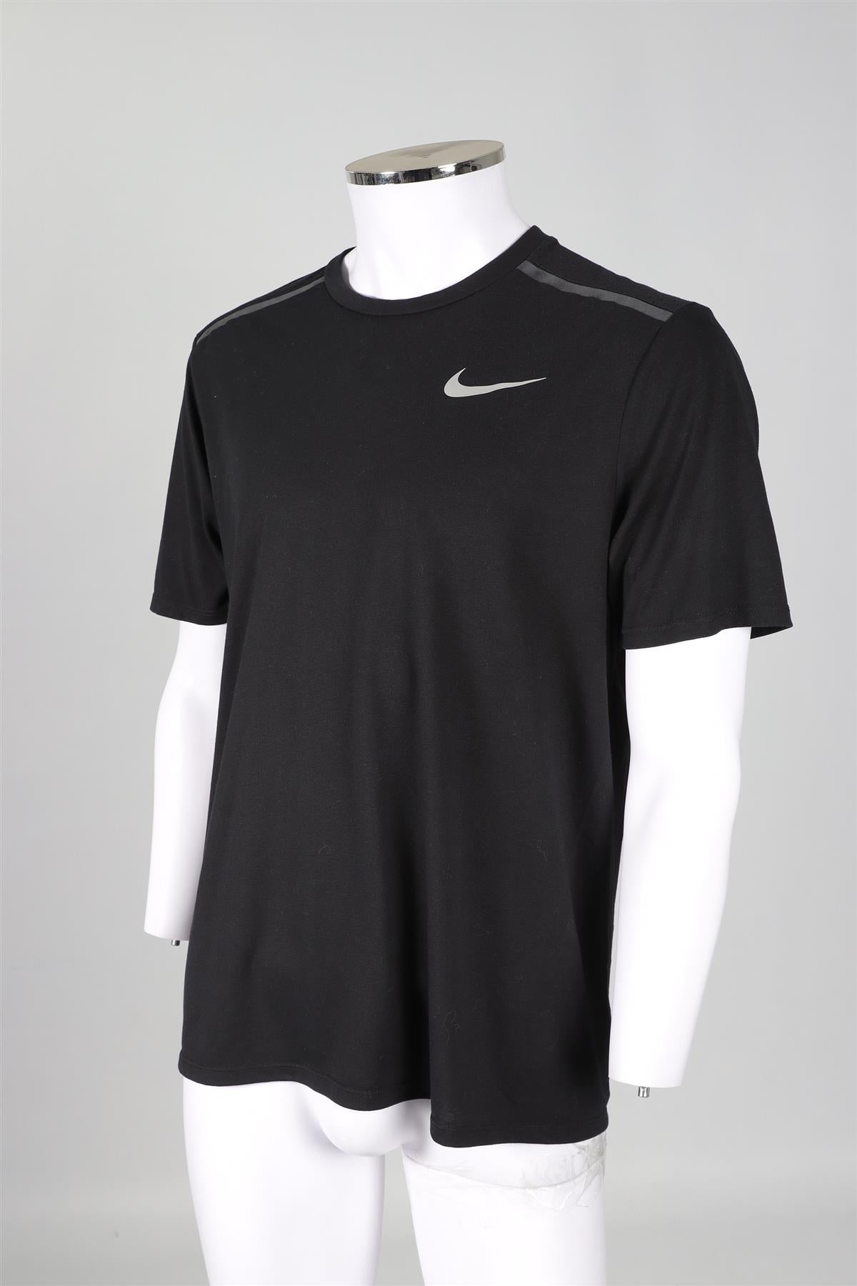 NIKE BLACK MEN'S COTTON T-SHIRT LARGE