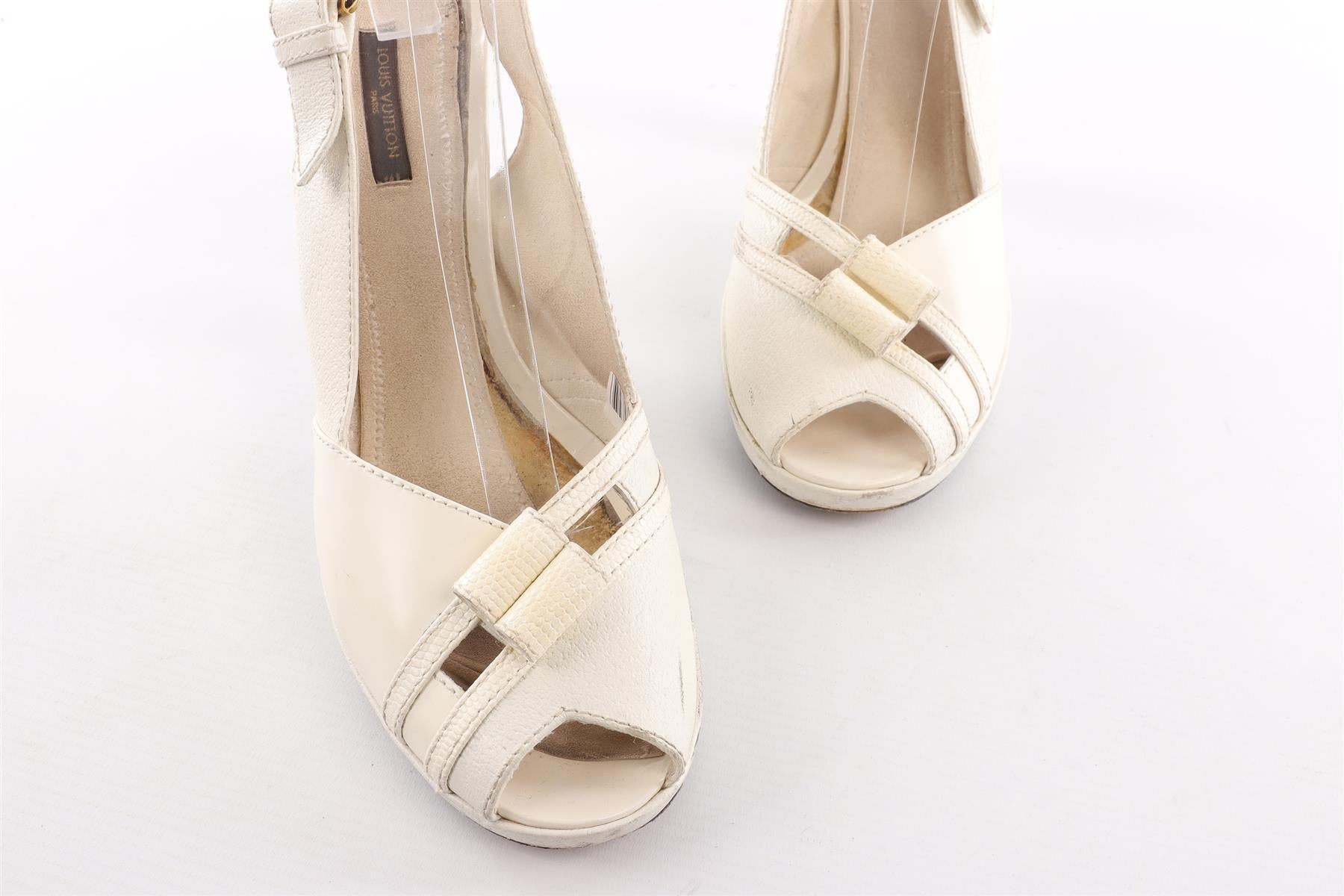 LOUIS VUITTON WHITE LEATHER SANDALS EU 41 UK 8 US 11