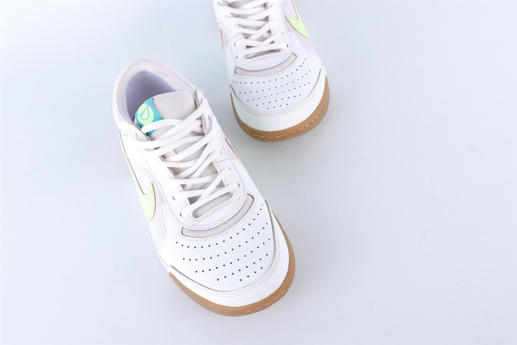 NIKE WHITE SNEAKERS EU 38.5 UK 5 US 7.5