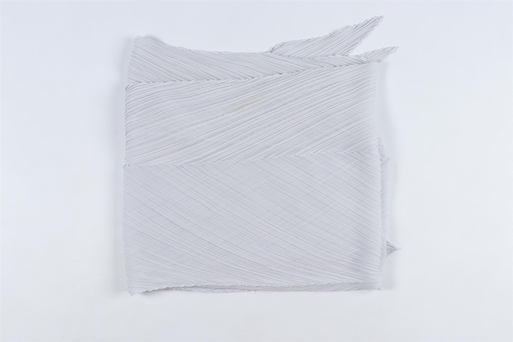 PLEATS PLEASE ISSEY MIYAKE BLUE SCARF ONE SIZE