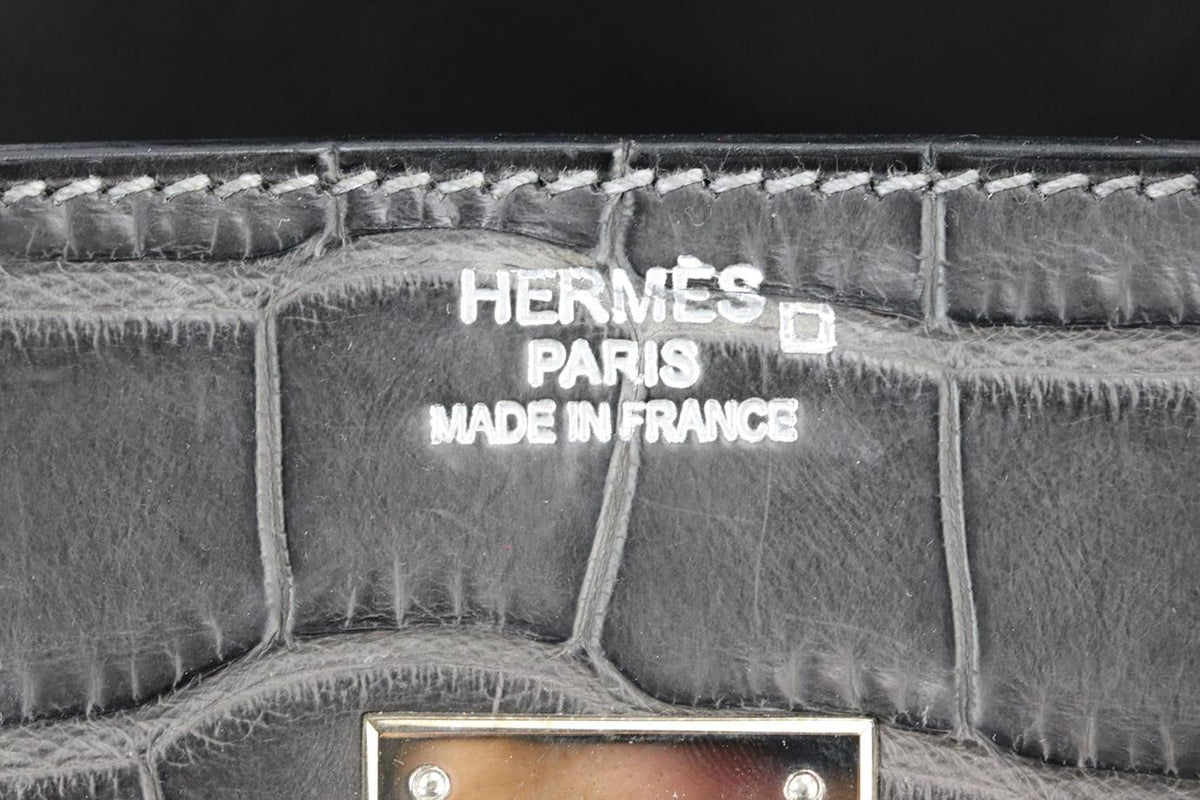 HERMÈS 2010 BIRKIN 35CM MATTE ALLIGATOR MISSISSIPPIENSIS LEATHER BAG