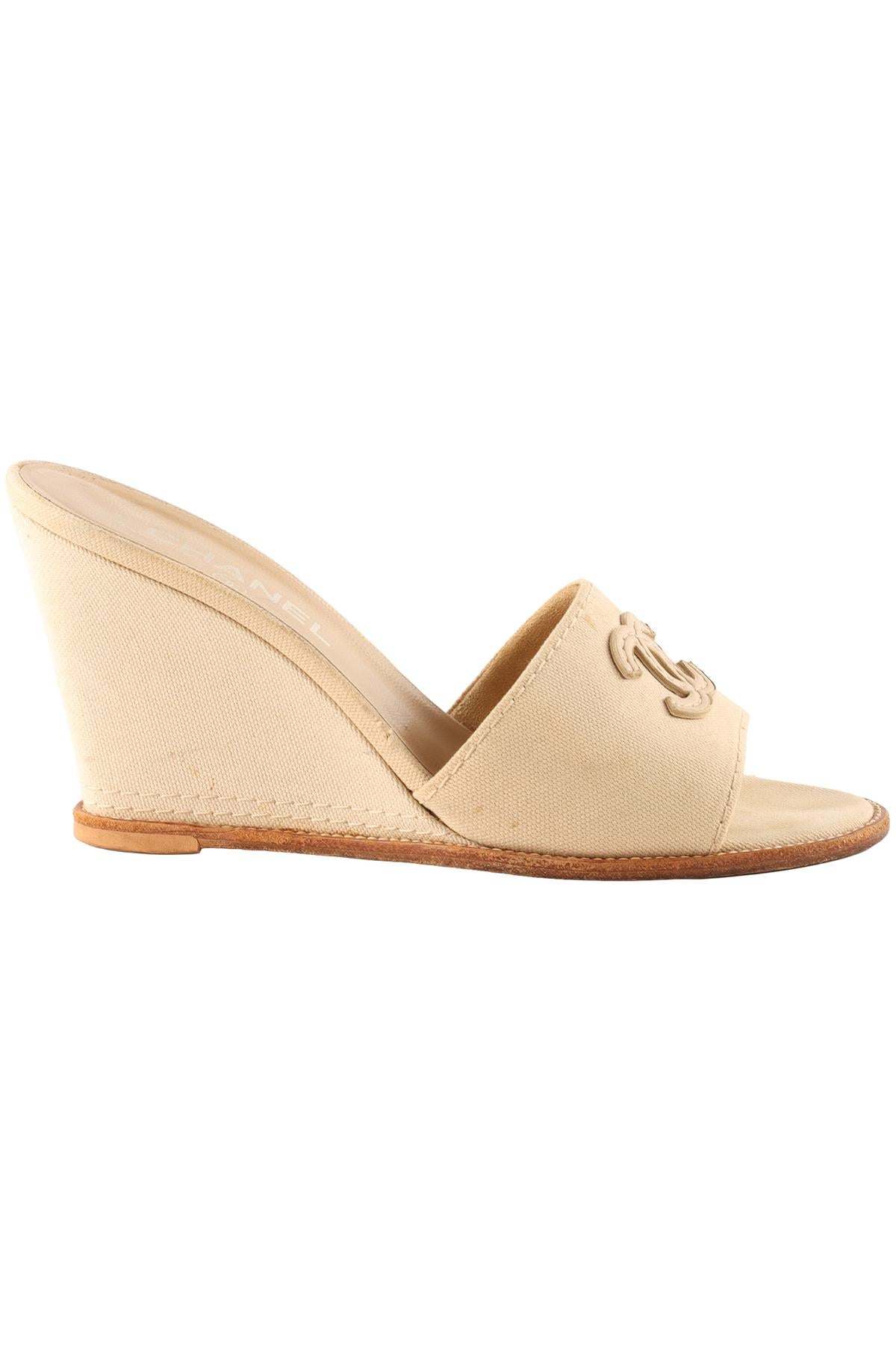 CHANEL BEIGE 2010 CANVAS WEDGE MULES EU 38.5 UK 5.5 US 8.5