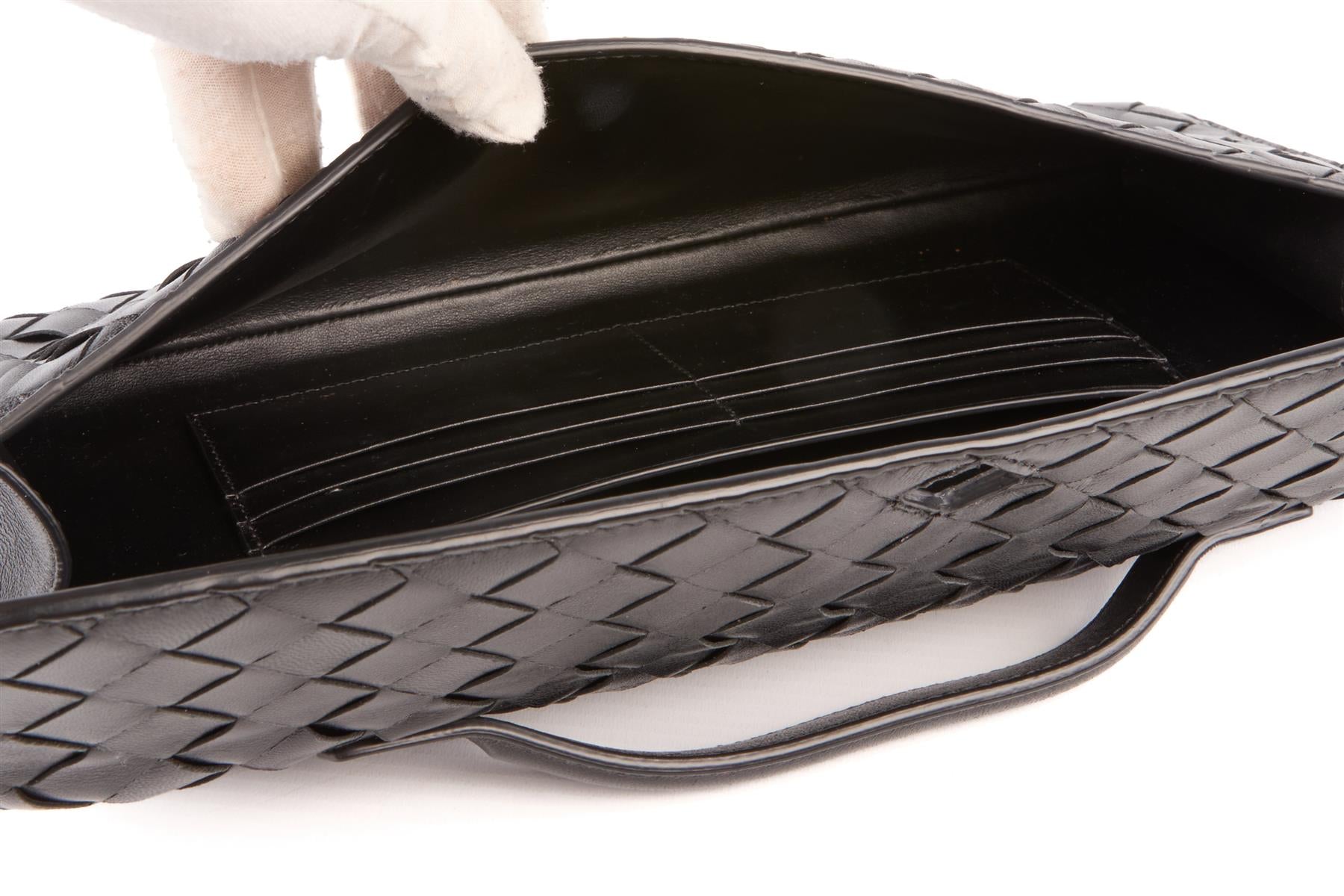 BOTTEGA VENETA BLACK ANDIAMO LONG INTRECCIATO LEATHER CLUTCH