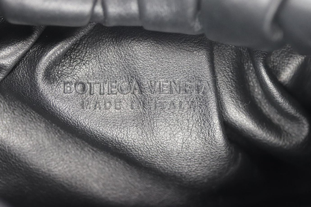BOTTEGA VENETA BLACK LEATHER SHOULDER POUCH BAG