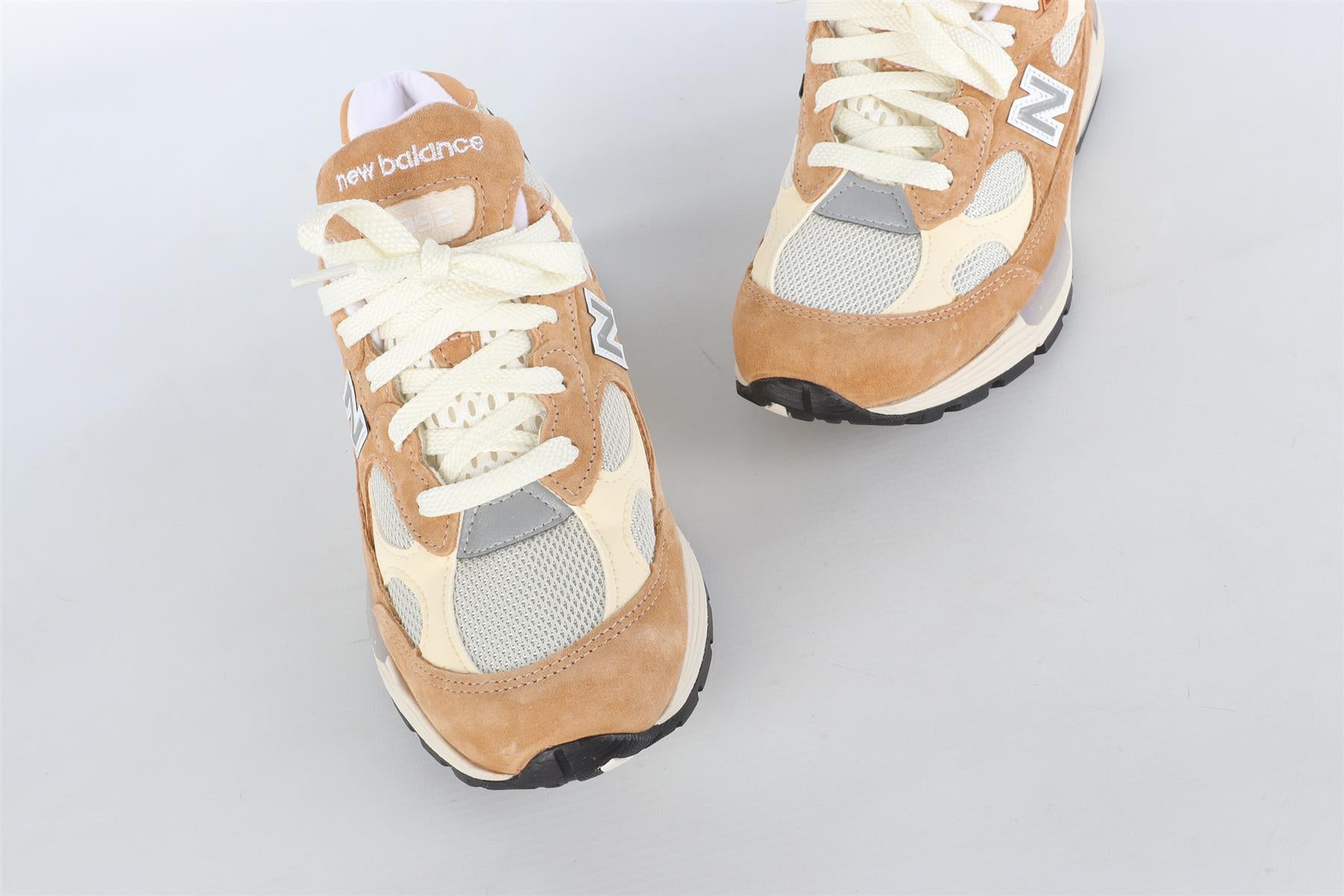 NEW BALANCE TAN 992 CORE SNEAKERS EU 38.5 UK 5.5 US 6