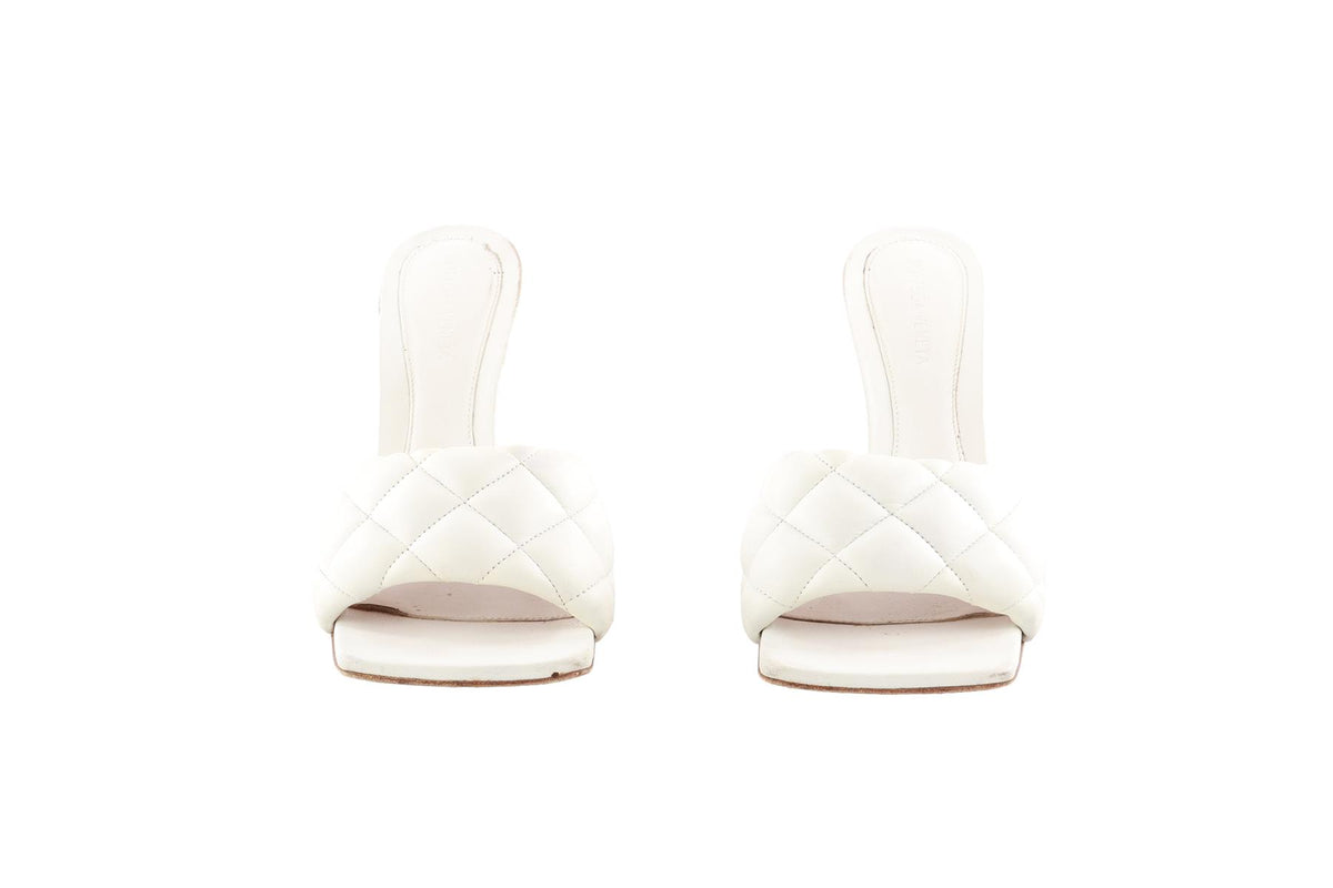 BOTTEGA VENETA WHITE LEATHER MULES EU 38.5 UK 5.5 US 9.5