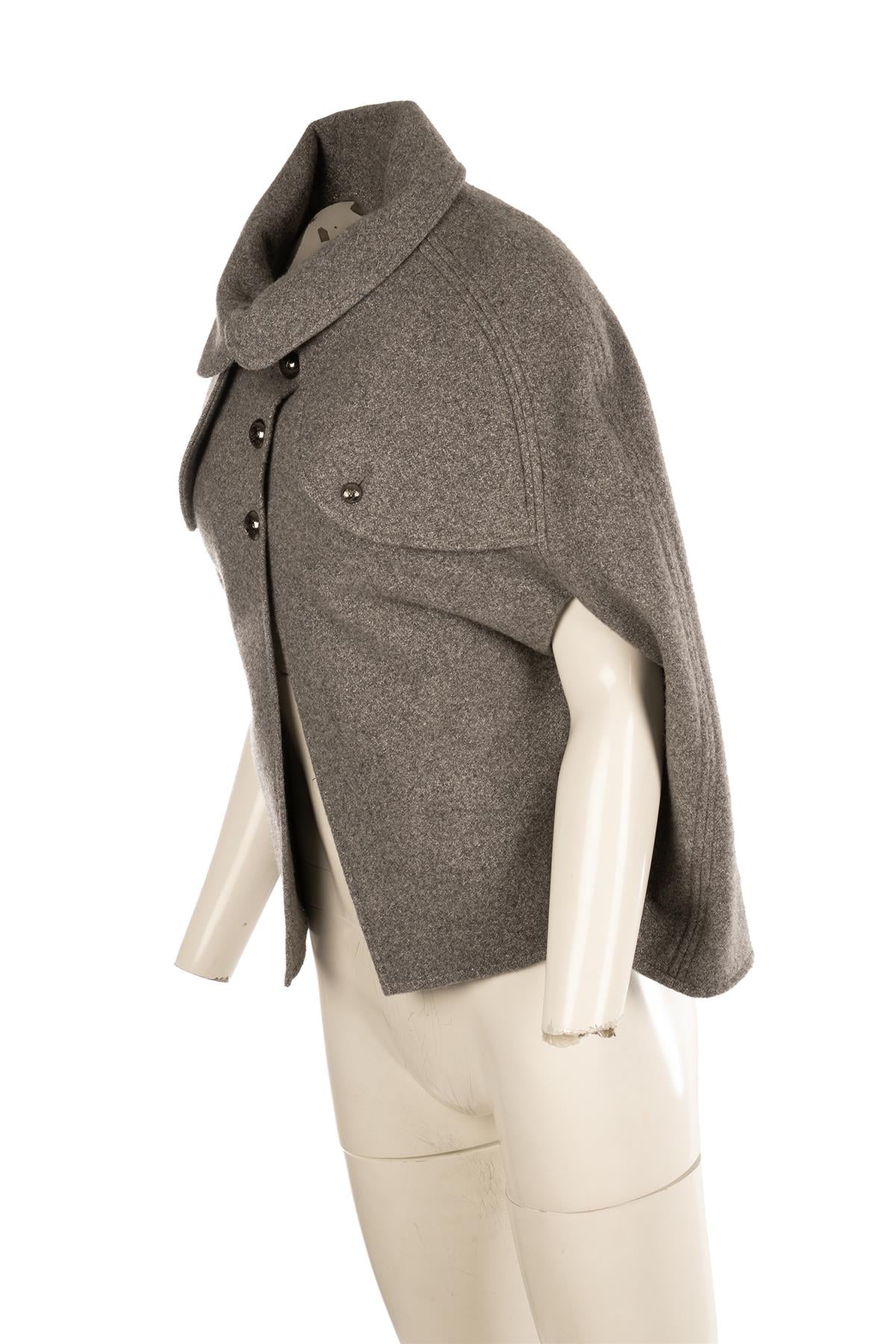 BURBERRY GREY WOOL CAPE MEDIUM