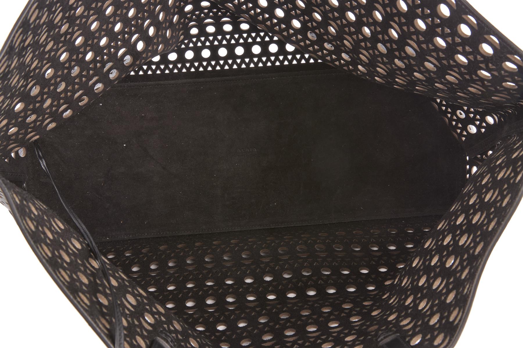 ALAÏA BLACK LE MINA 44 VIENNE LEATHER SHOULDER BAG