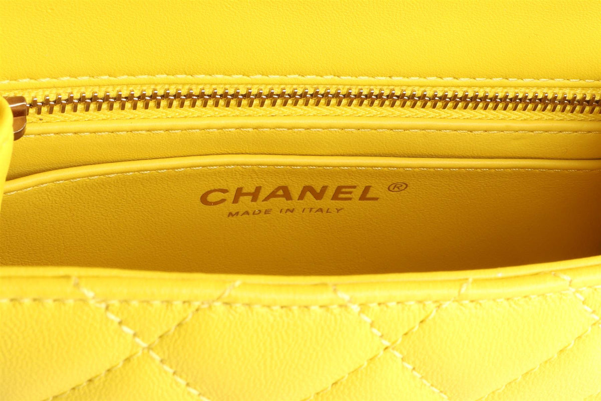 CHANEL YELLOW 2023 PEARL CRUSH SQUARE MINI QUILTED LEATHER SHOULDER BAG