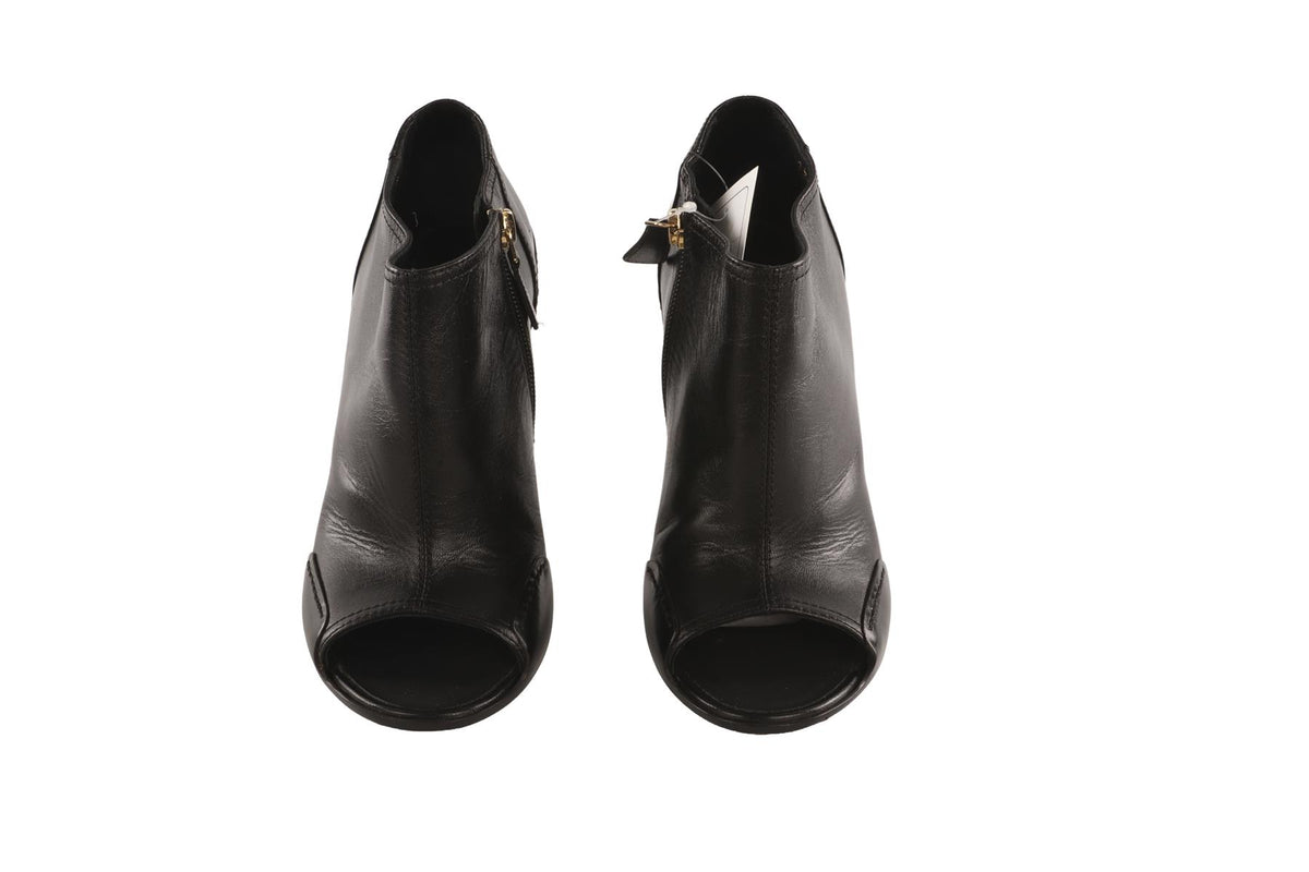 CHANEL BLACK 2014 LEATHER ANKLE BOOTS EU 37.5 UK 4.5 US 7.5