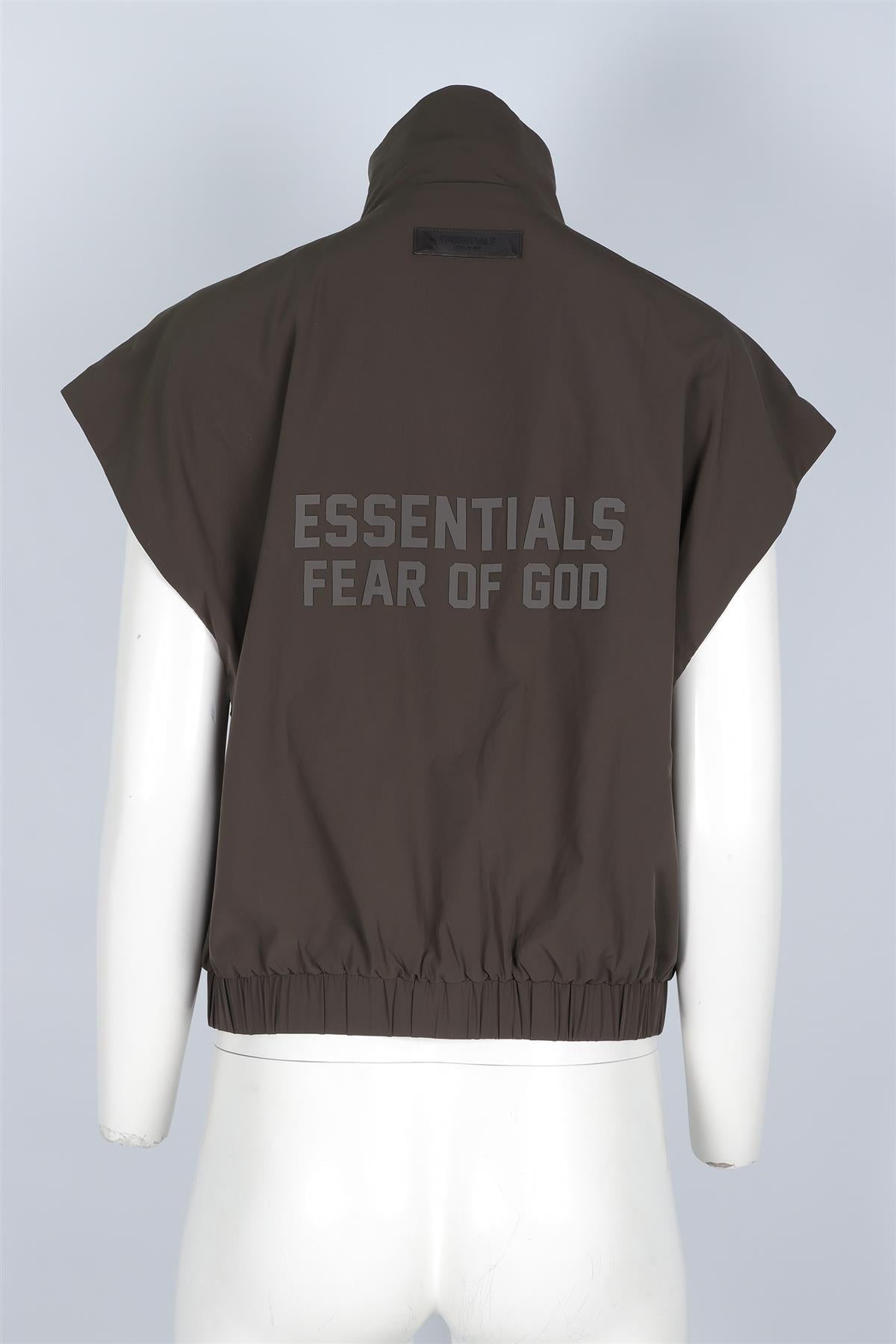 ESSENTIALS KHAKI SHELL GILET SMALL