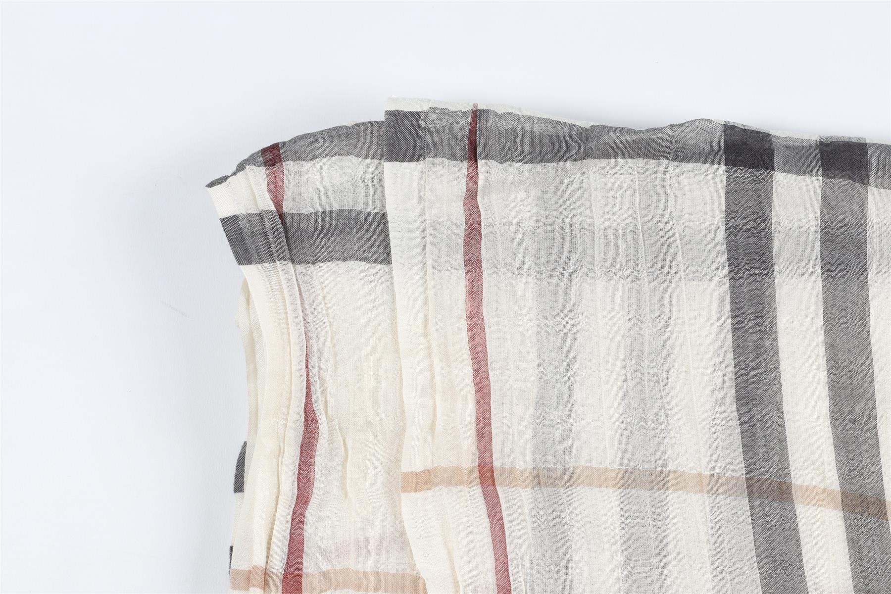 BURBERRY CREAM WOOL SCARF ONE SIZE