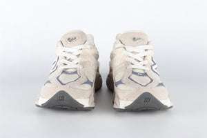 NEW BALANCE GREY KIDS BOYS SNEAKERS EU 35 UK 2.5 US 3