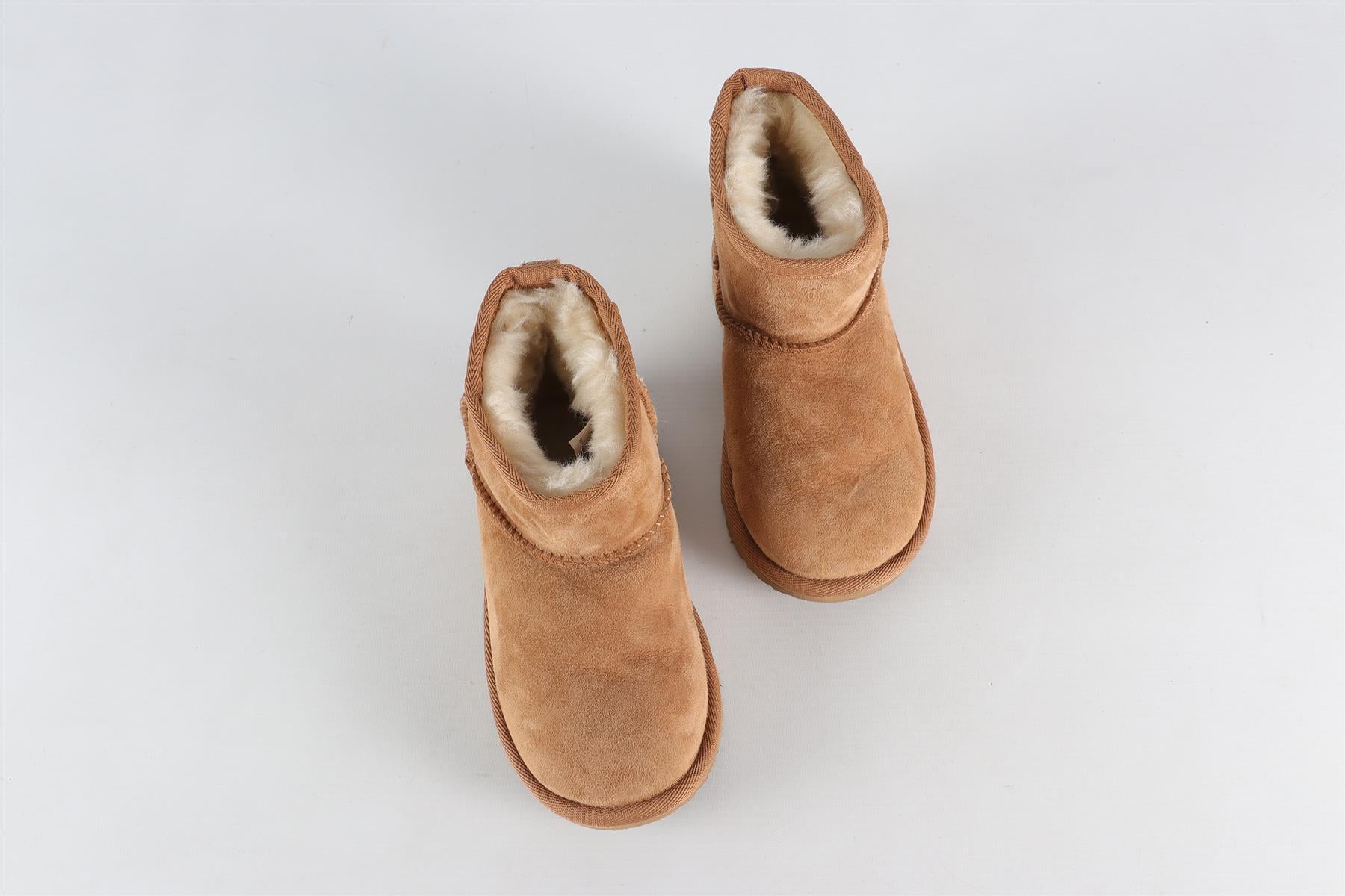 UGG TAN KIDS GIRLS BOOTS EU 28.5 UK 10 US 11