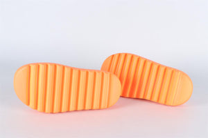 ADIDAS YEEZY ORANGE KIDS GIRLS RUBBER SLIDES EU 33 UK 1 US 1