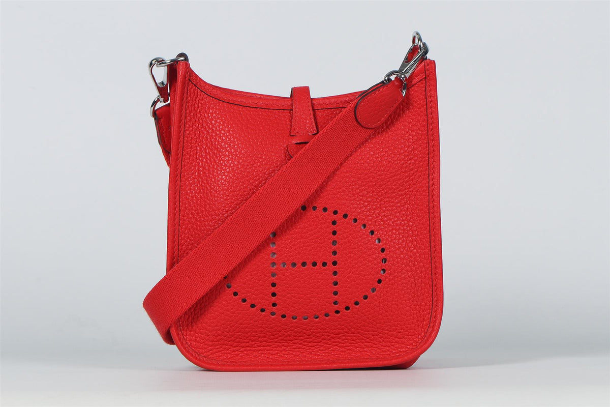 HÉRMES RED EVELYNE 17CM TOGO LEATHER SHOULDER BAG