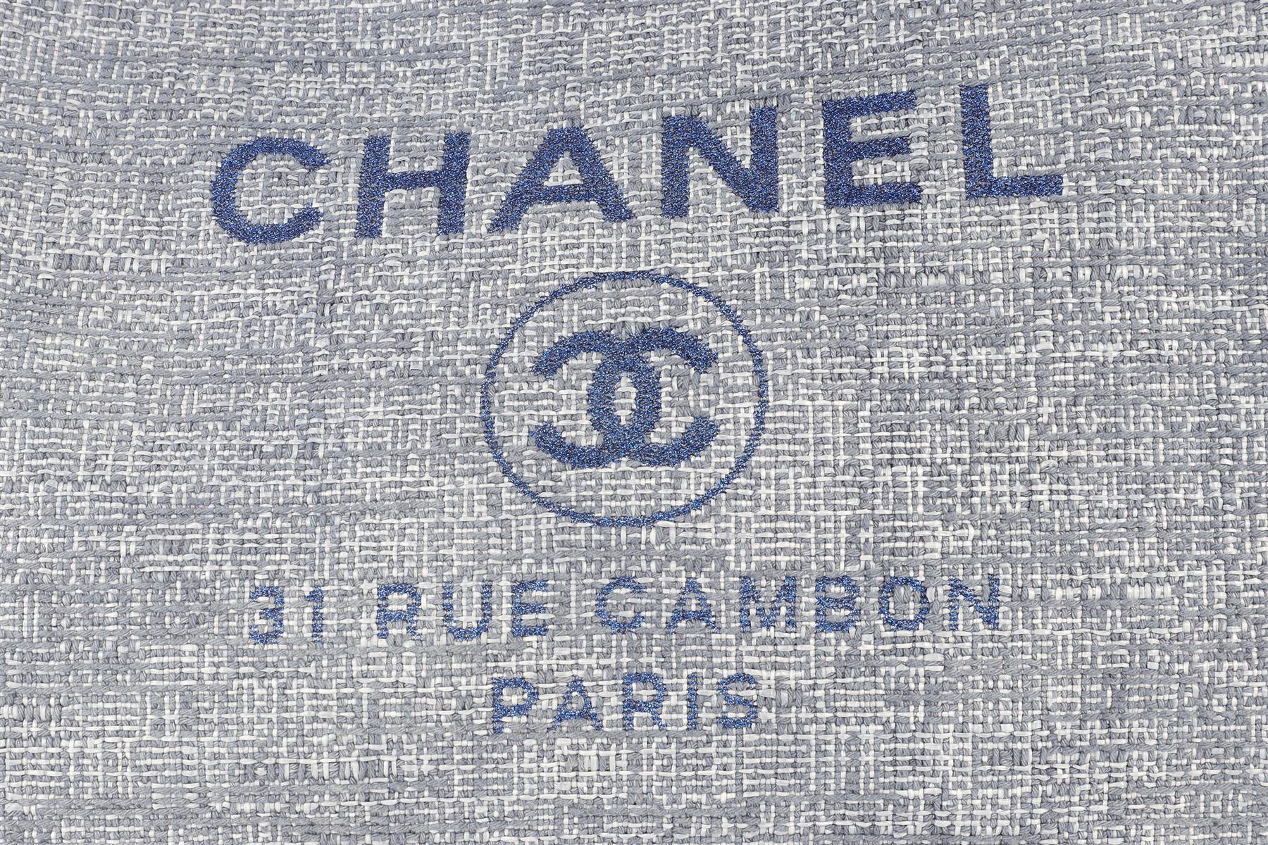 CHANEL BLUE 2018 DEAUVILLE MEDIUM FABRIC TOTE BAG