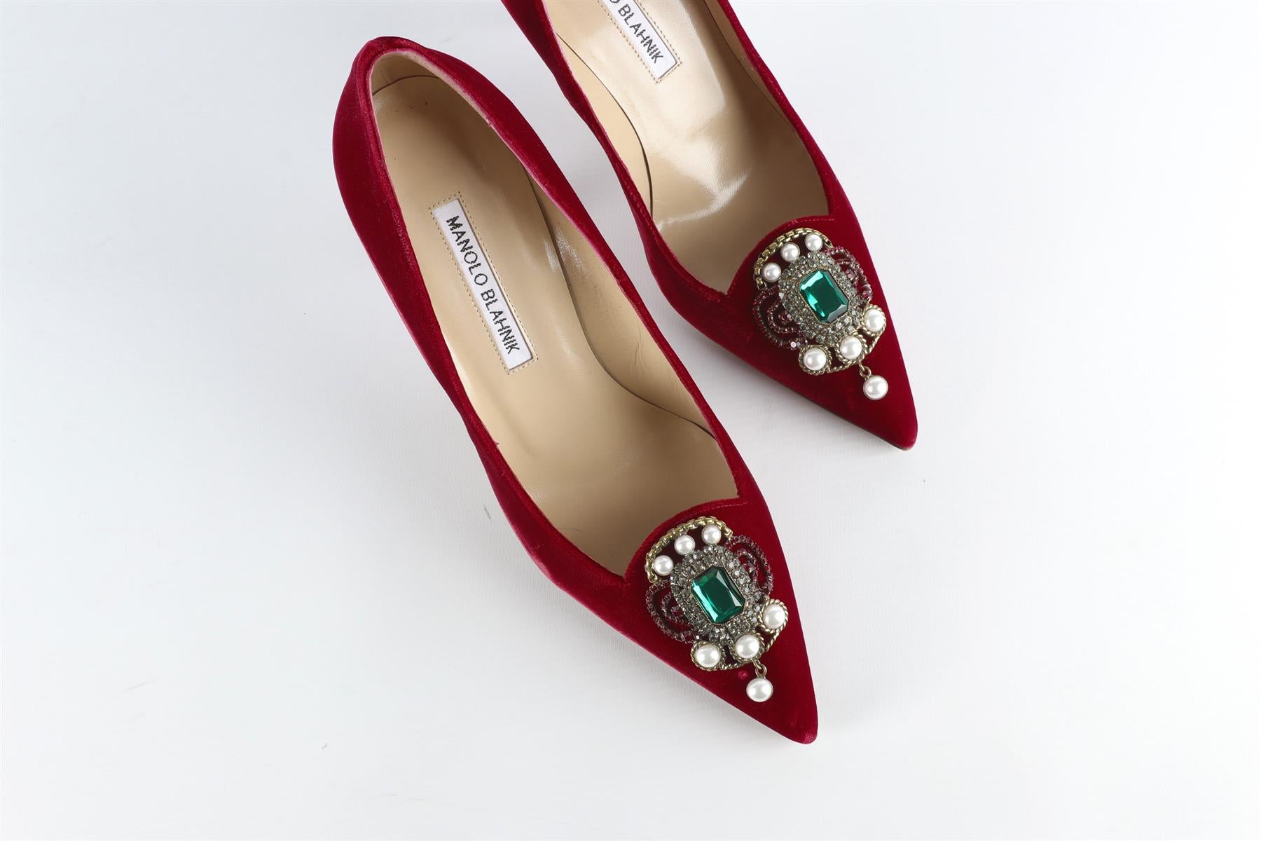 MANOLO BLAHNIK RED CRYSTAL AND VELVET PUMPS EU 38.5 UK 5.5 US 8.5