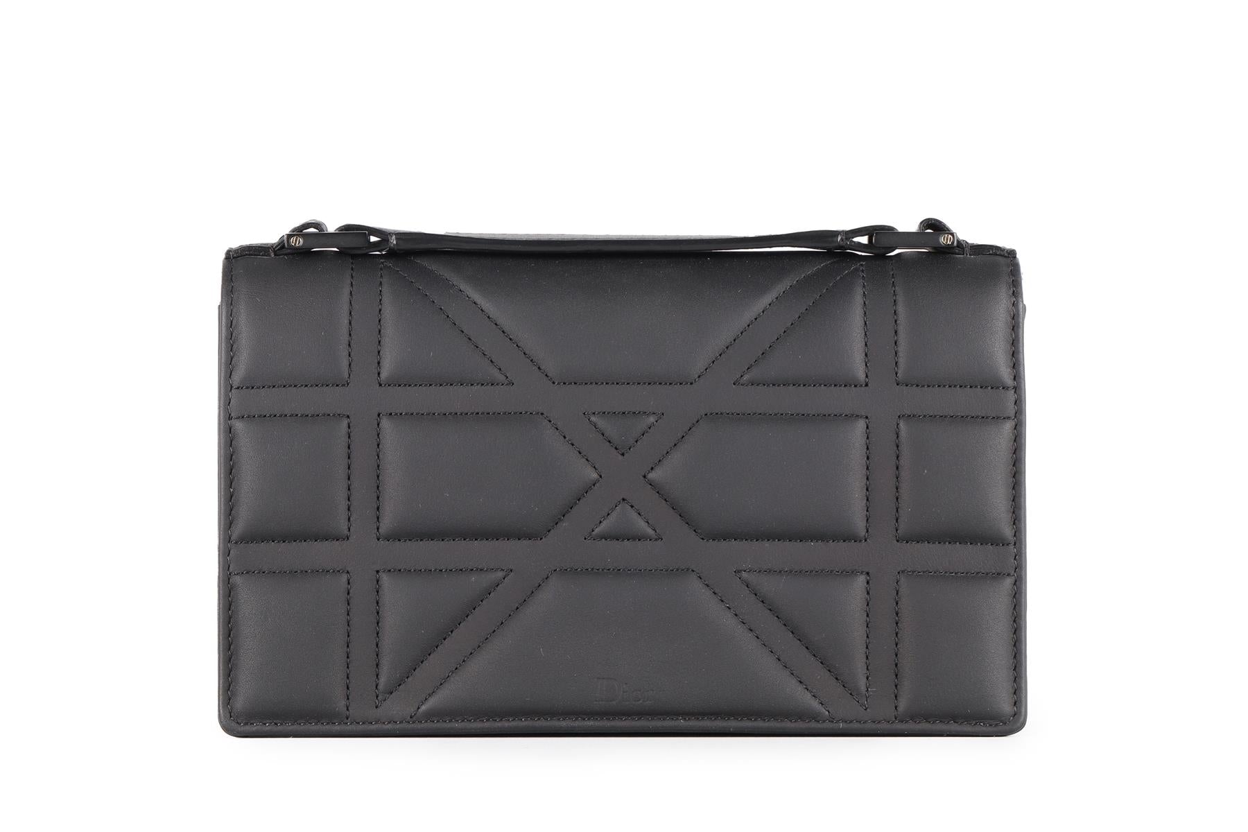 CHRISTIAN DIOR BLACK DIORAMA ULTRAMATTE LEATHER CLUTCH WITH CHAIN