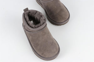 UGG GREY GIRLS BOOTS UK 9 EU 27.5 US 10