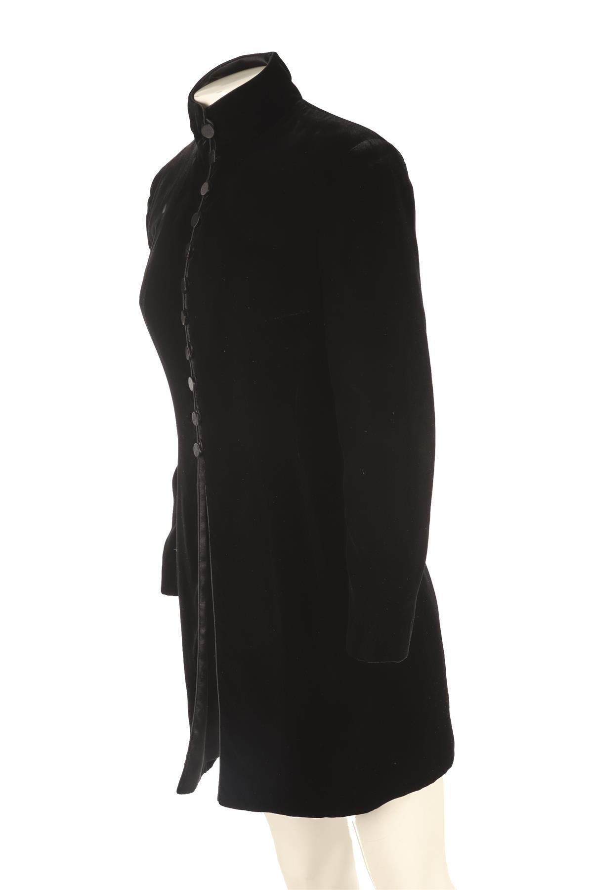 GIORGIO ARMANI BLACK VINTAGE VELVET COAT IT 42 UK 10