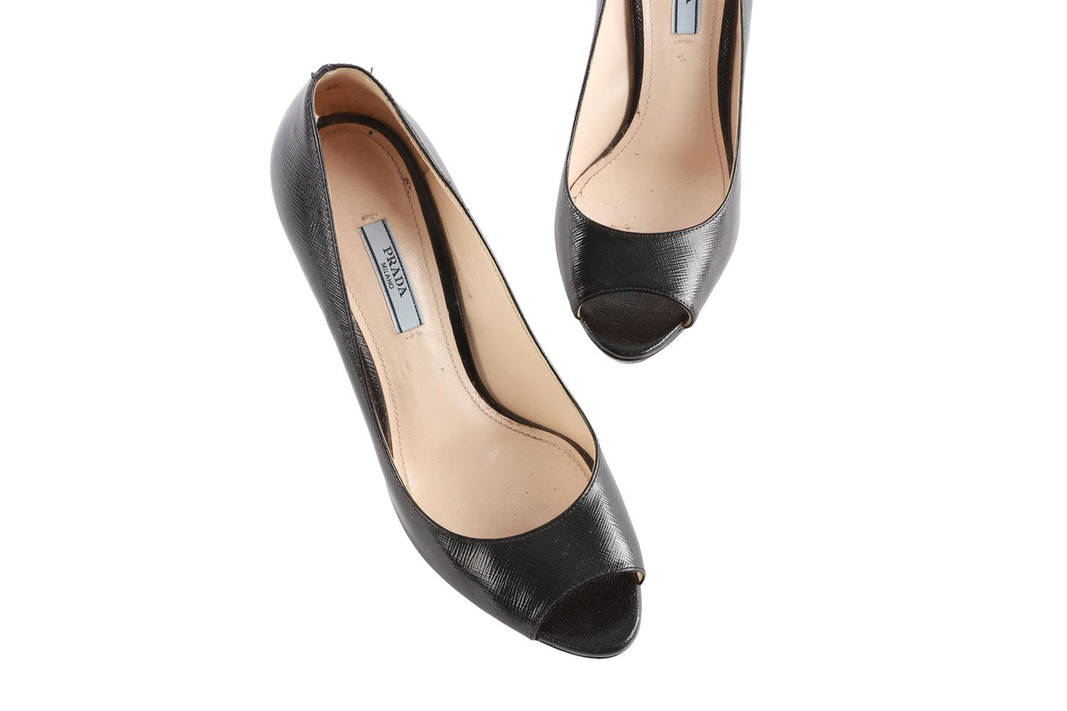 PRADA BLACK LEATHER PUMPS EU 38 UK 5 US 8