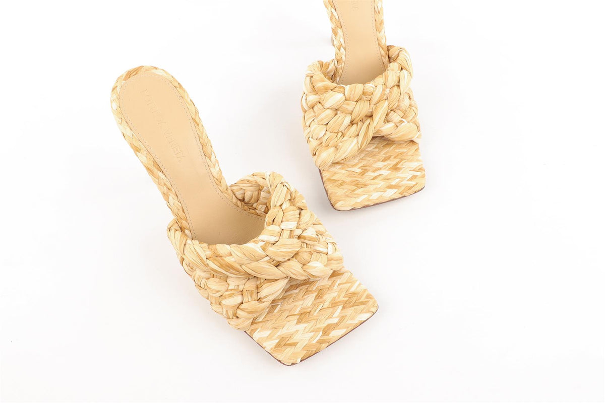 BOTTEGA VENETA BEIGE RAFFIA MULES EU 37.5 UK 4.5 US 7.5