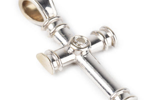 THEO FENNELL CROSS 18K WHITE GOLD AND DIAMOND PENDANT