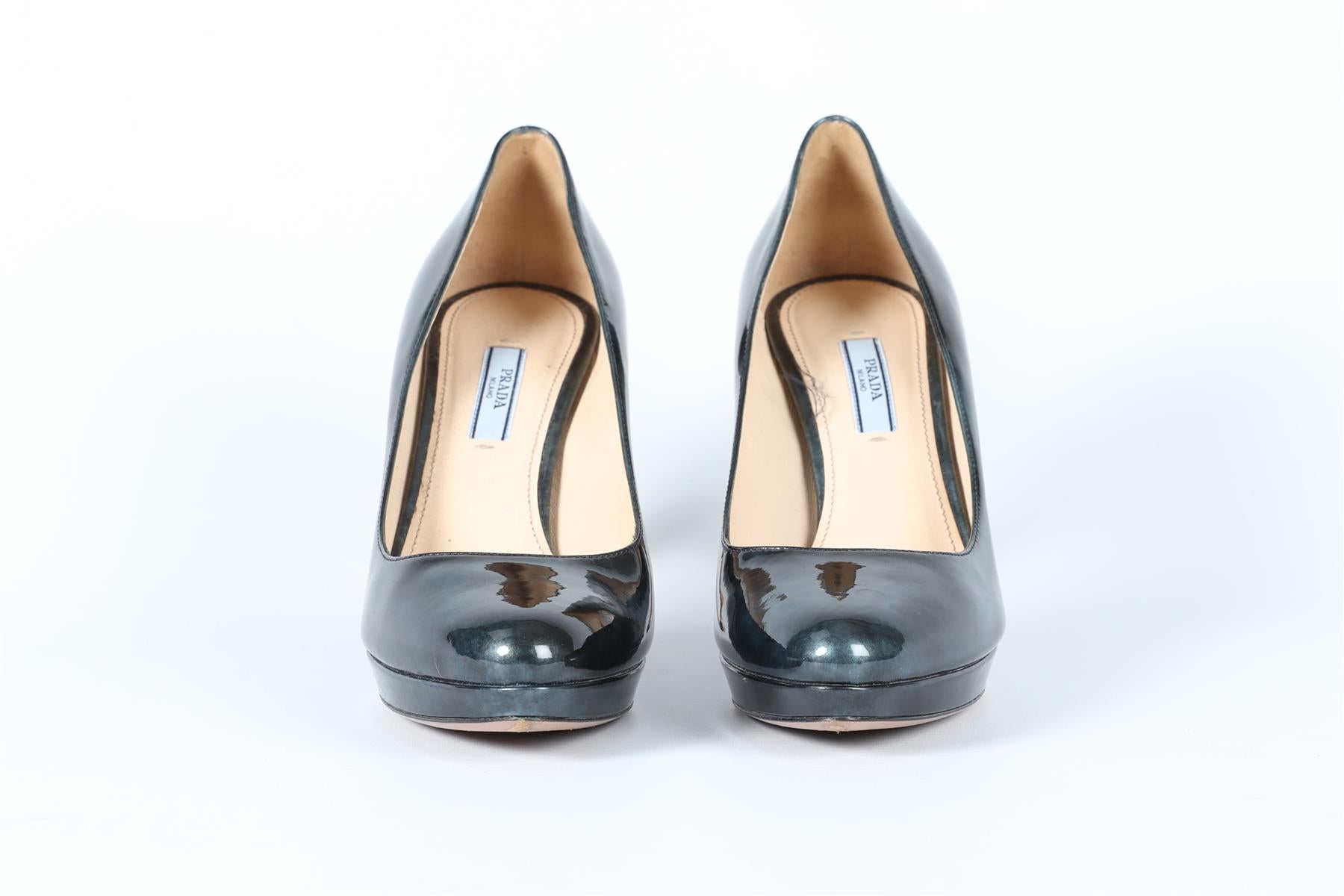 PRADA GREY PATENT LEATHER PUMPS EU 39 UK 6 US 9