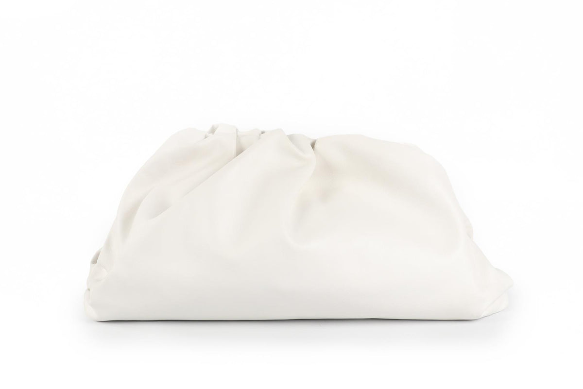 BOTTEGA VENETA WHITE POUCH LARGE LEATHER CLUTCH