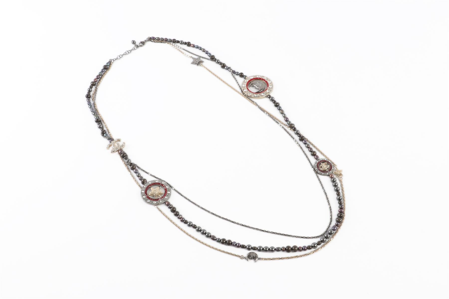 CHANEL GREY 2017 CC PEARL AND CHAIN NECKLACE