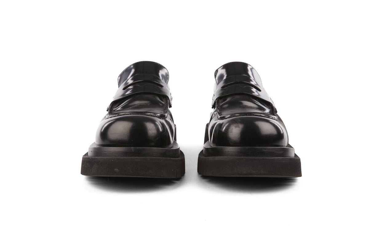 BOTTEGA VENETA BLACK PATENT LEATHER LOAFERS EU 39 UK 6 US 9