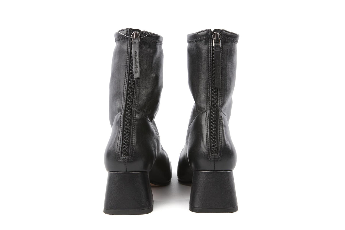 REFORMATION BLACK LEATHER ANKLE BOOTS US 7.5 UK 4.5 EU 37.5