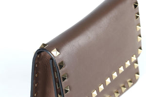 VALENTINO GARAVANI BROWN ROCKSTUD MINI LEATHER SHOULDER BAG