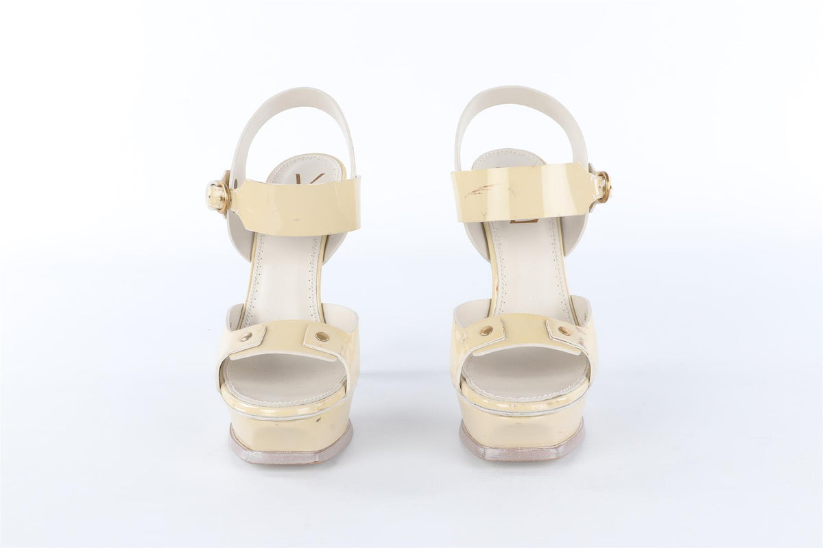 YVES SAINT LAURENT CREAM PATENT LEATHER SANDALS EU 38 UK 5 US 8