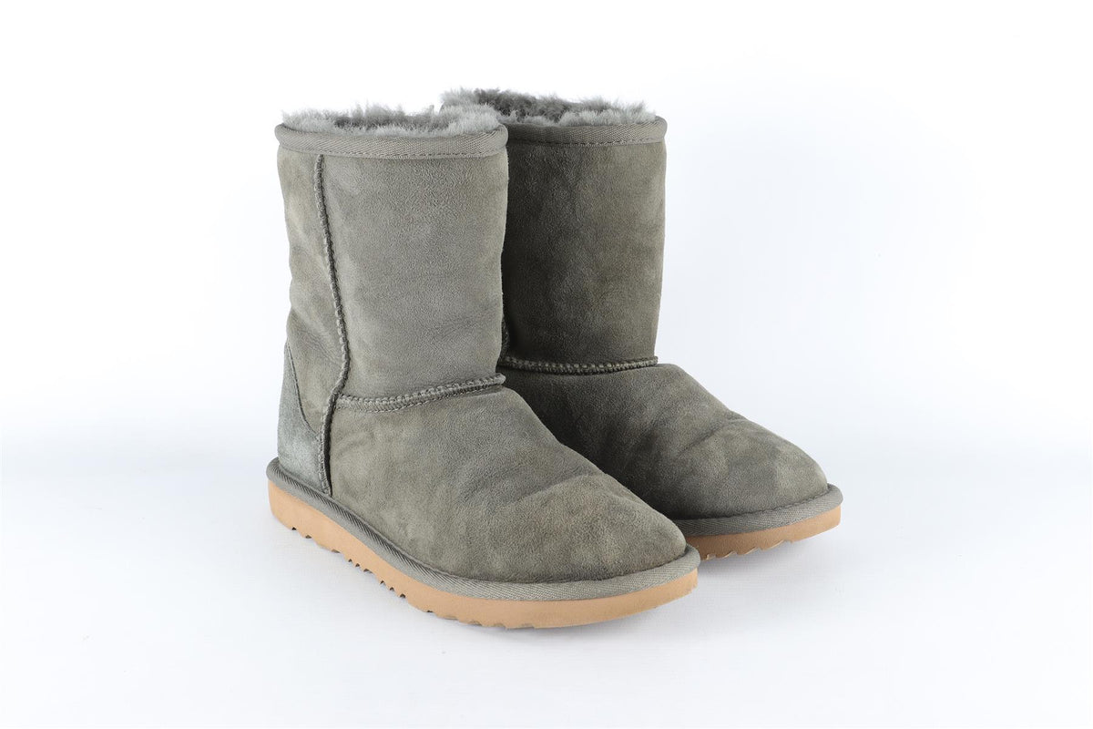 UGG AUSTRALIA GREEN KIDS GIRLS SUEDE BOOTS EU 35 UK 2 US 3