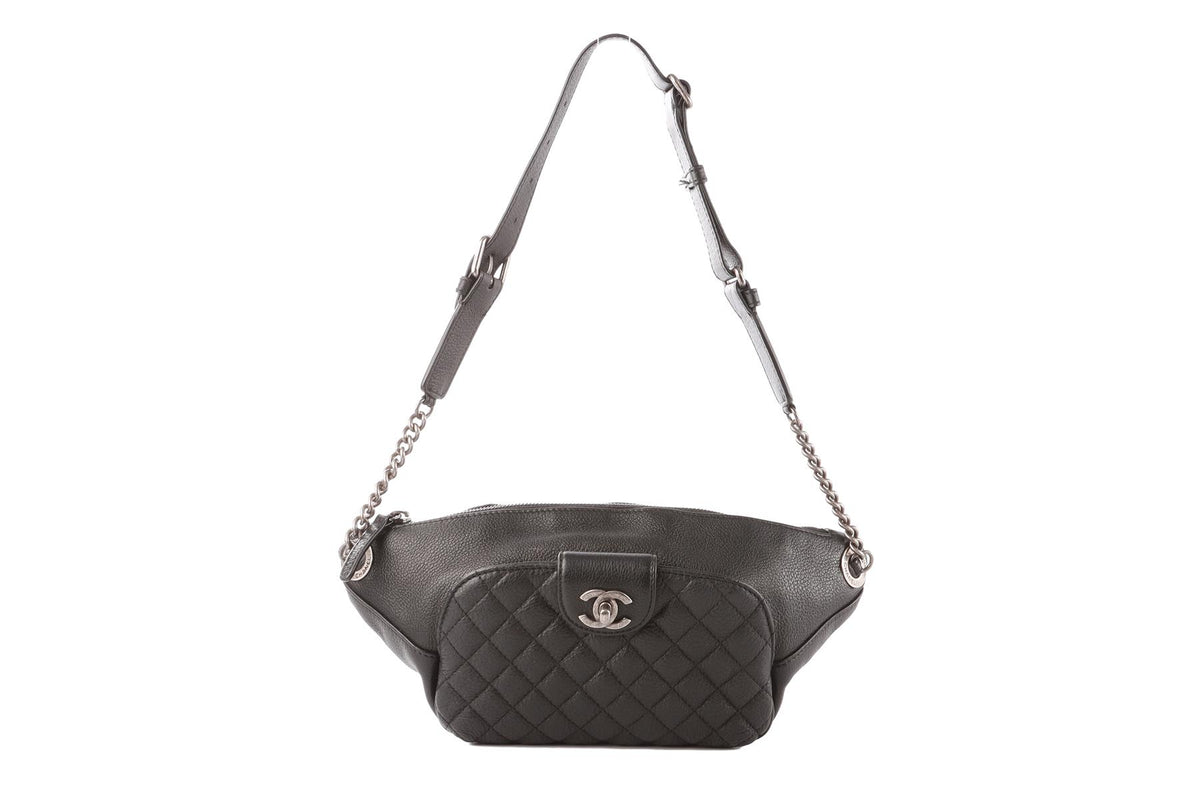 CHANEL BLACK 2016-2017 CASUAL ROCK QUILTED LEATHER BELT BAG