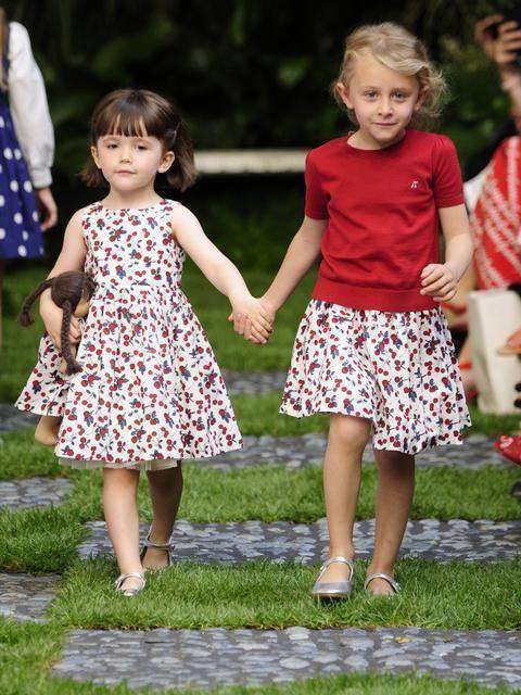 BONPOINT KIDS GIRLS CHERRY PRINT SKIRT 4 YEARS