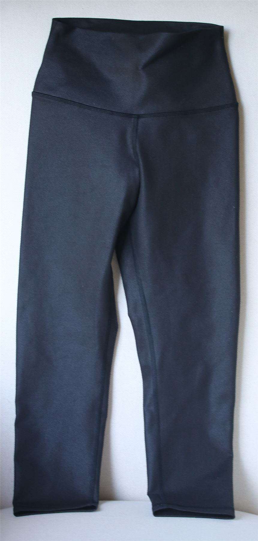 ALO YOGA HIGH-WAISTED AIRBRUSH CAPRI LEGGINGS XSMALL