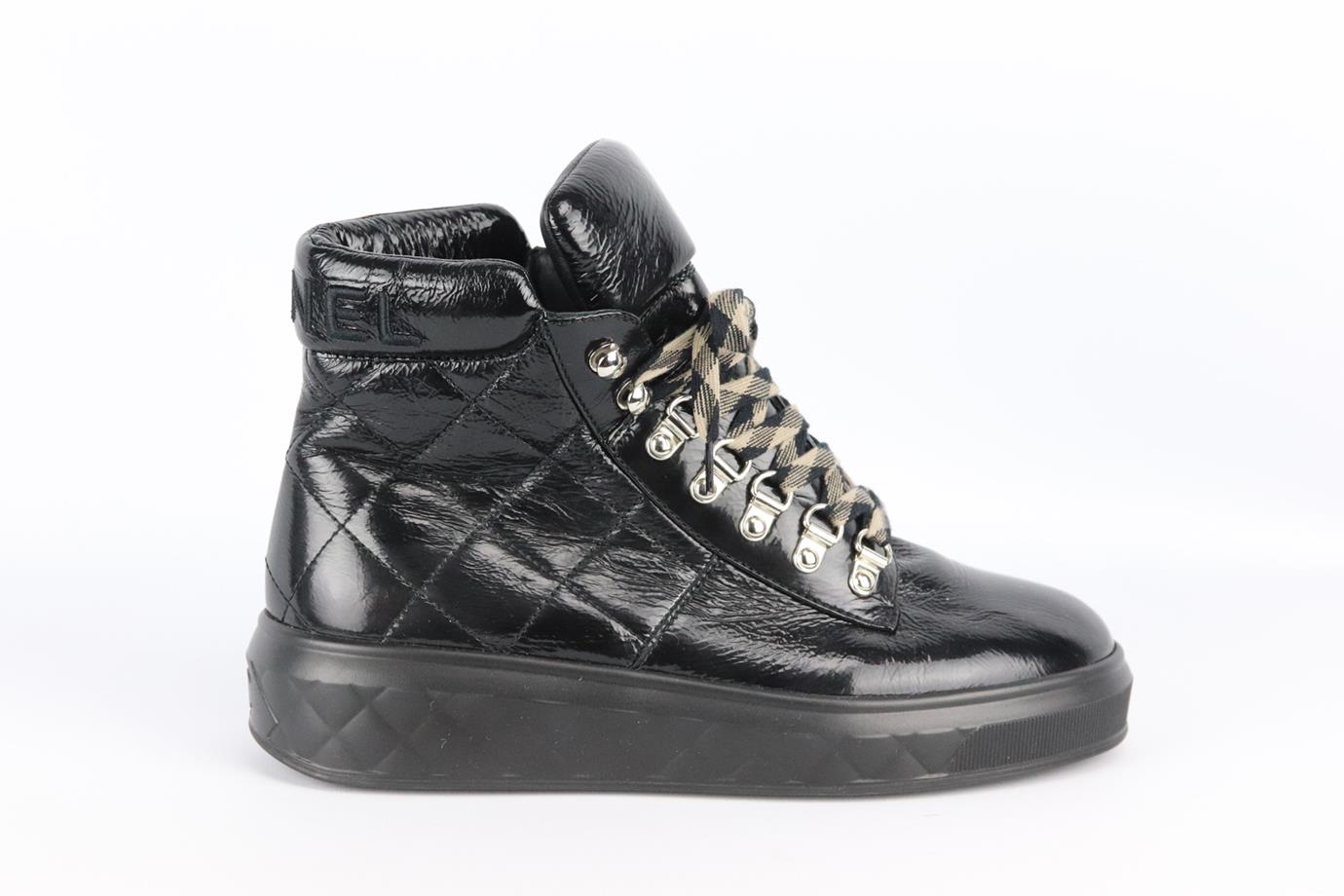 CHANEL 2018 QUILTED PATENT LEATHER ANKLE BOOTS EU 38.5 UK 5.5 US