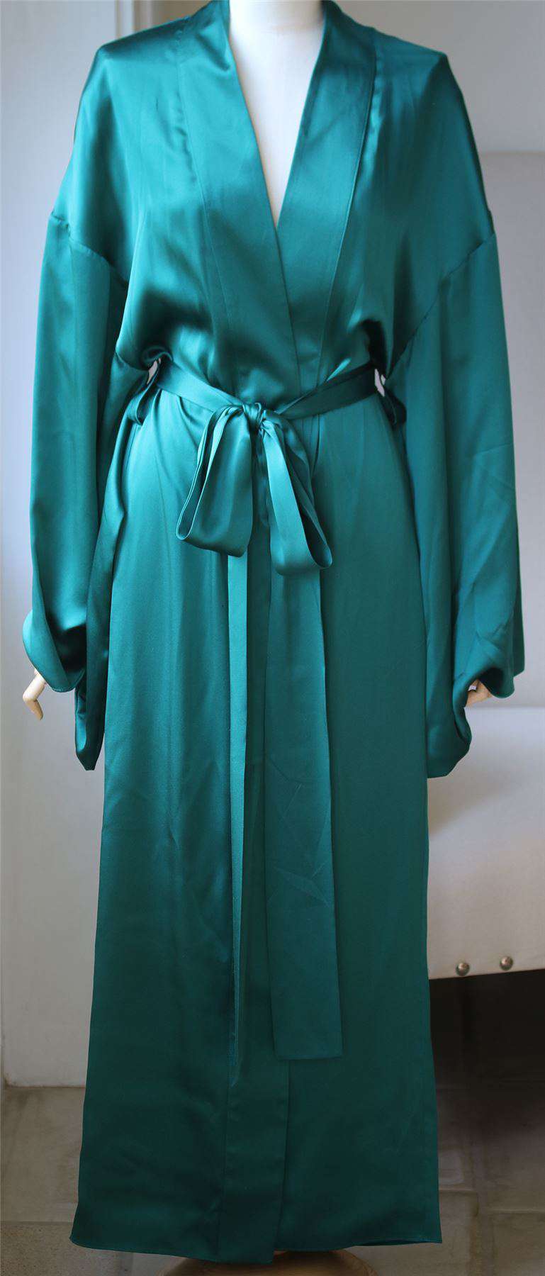 THE PERFEXT SILK KIMONO ROBE COAT SMALL