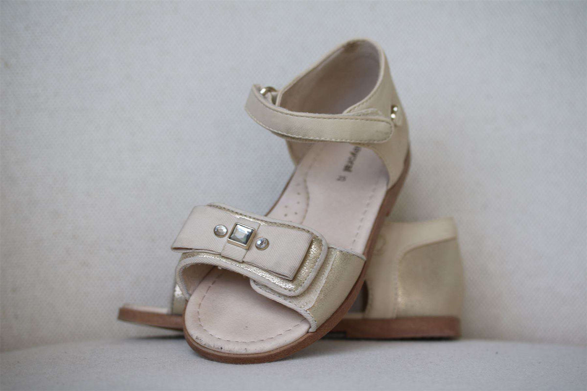 MAYORAL GIRLS GOLD BOW SANDALS EU 25 UK 7.5