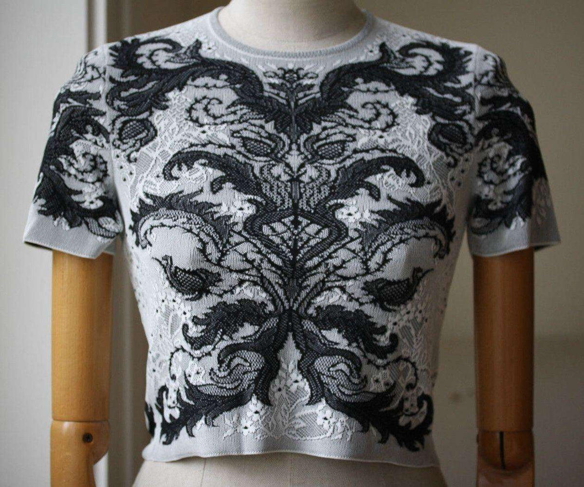 ALEXANDER MCQUEEN BAROQUE SPINE LACE CROP TOP SMALL
