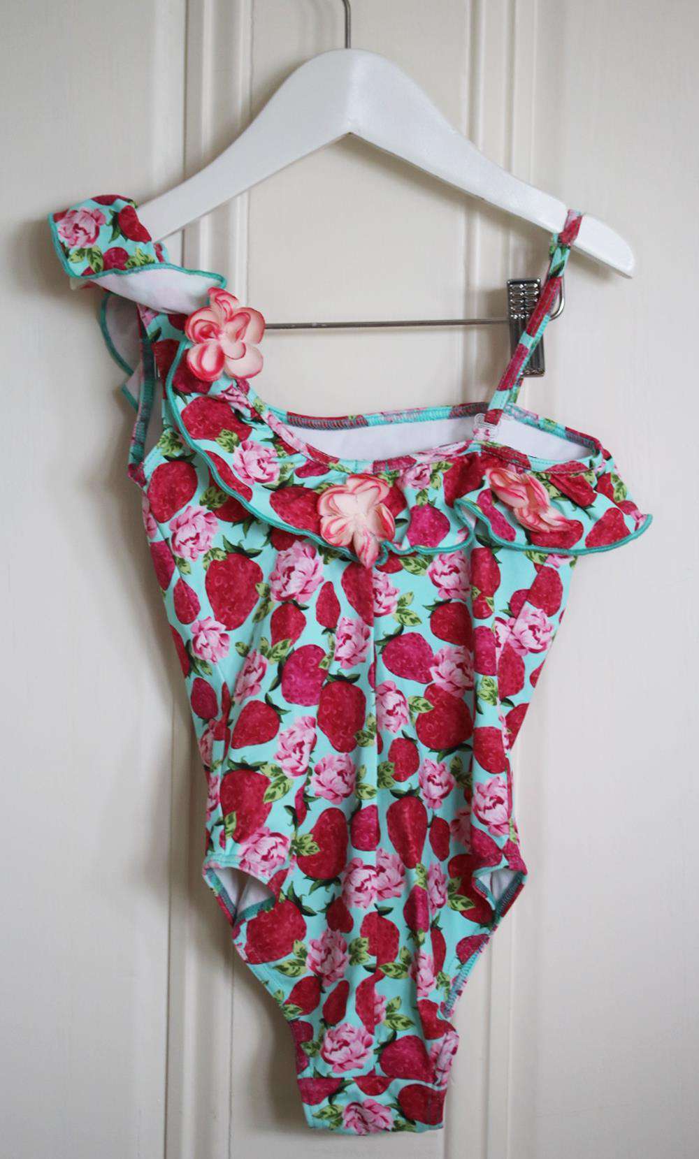 SELINI ACTION KIDS GIRLS STRAWBERRY PRINT SWIMSUIT 6 YEARS
