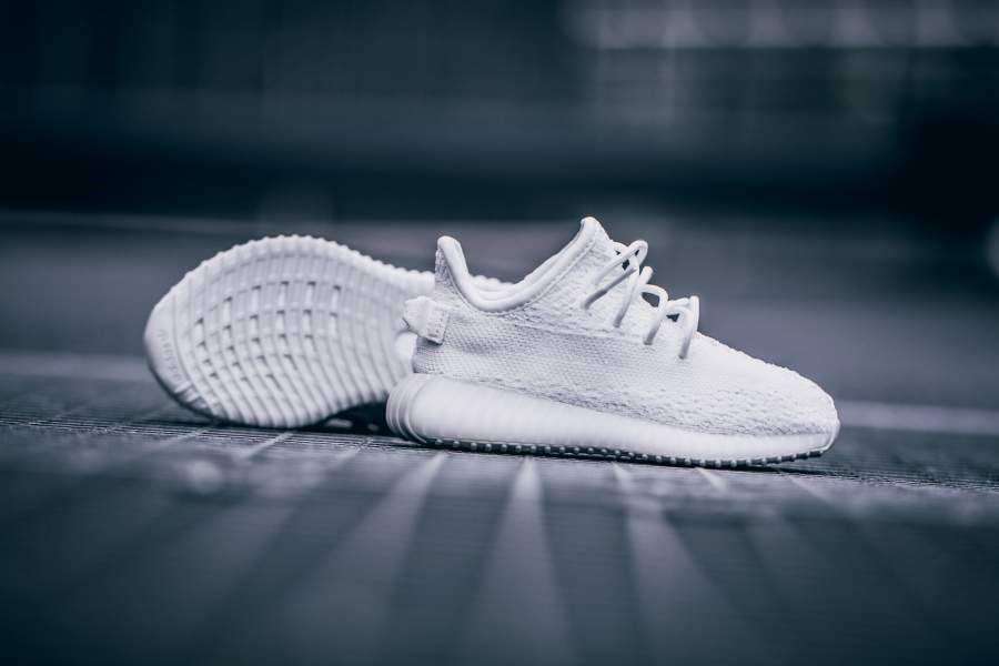 ADIDAS YEEZY KIDS BOOST 350 CREAM WHITE TRAINERS EU 25 UK 7.5
